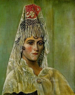 パブロ・ピカソ Painting - オルガ・コクロワとマンティージャ 1917年 パブロ・ピカソ